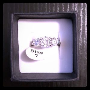 Three stone fashion cocktail statement ring